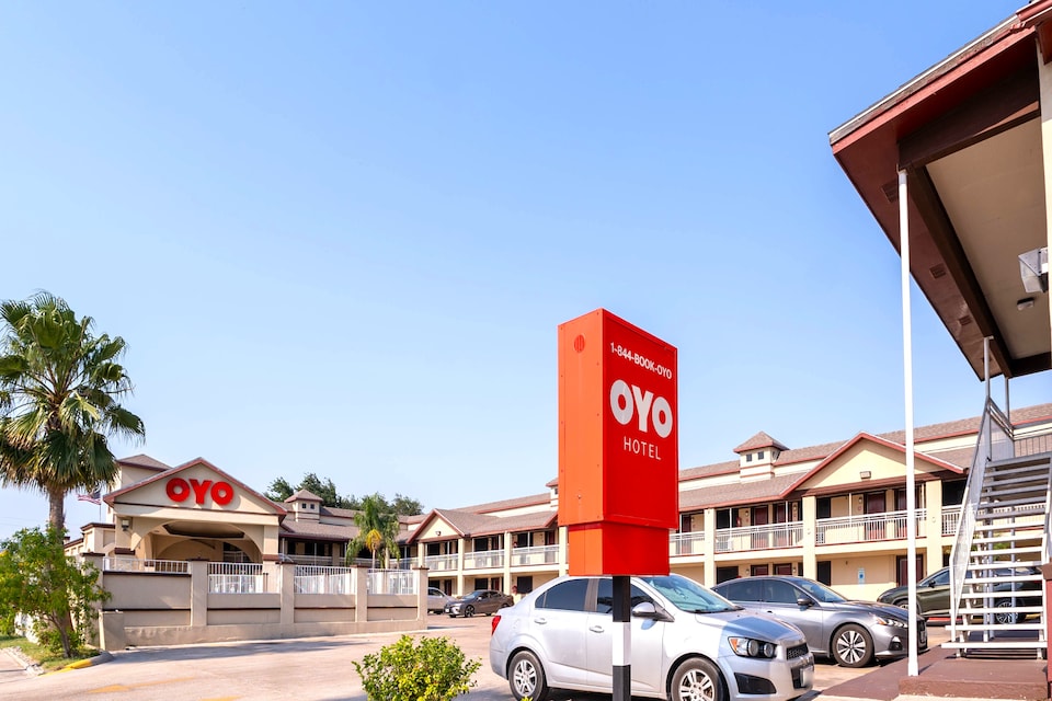 OYO Hotel McAllen Airport South, C78501, McAllen TX