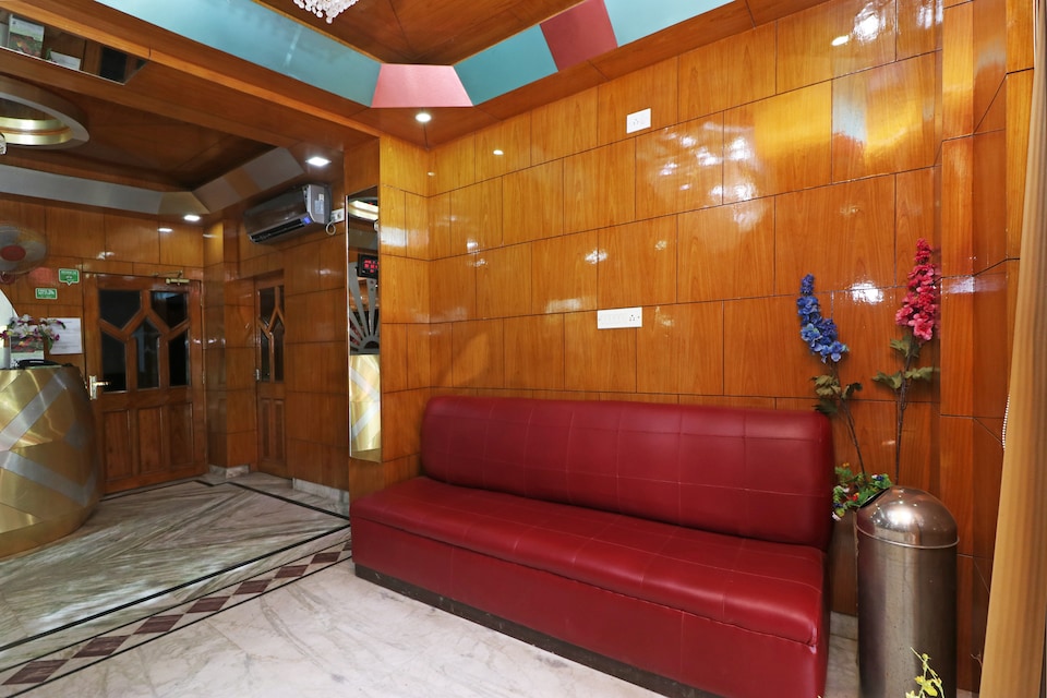 Hotel O Wild Orchid, Ruby Hospital Kolkata, Kolkata