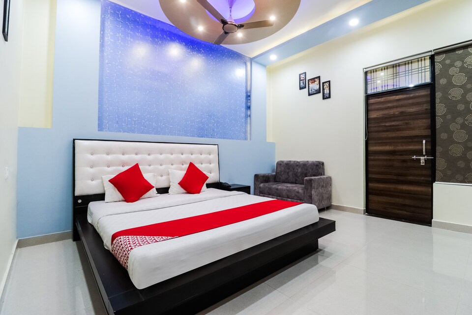 OYO 60720 Hotel Regal Palace, Faizabad Road, Lucknow