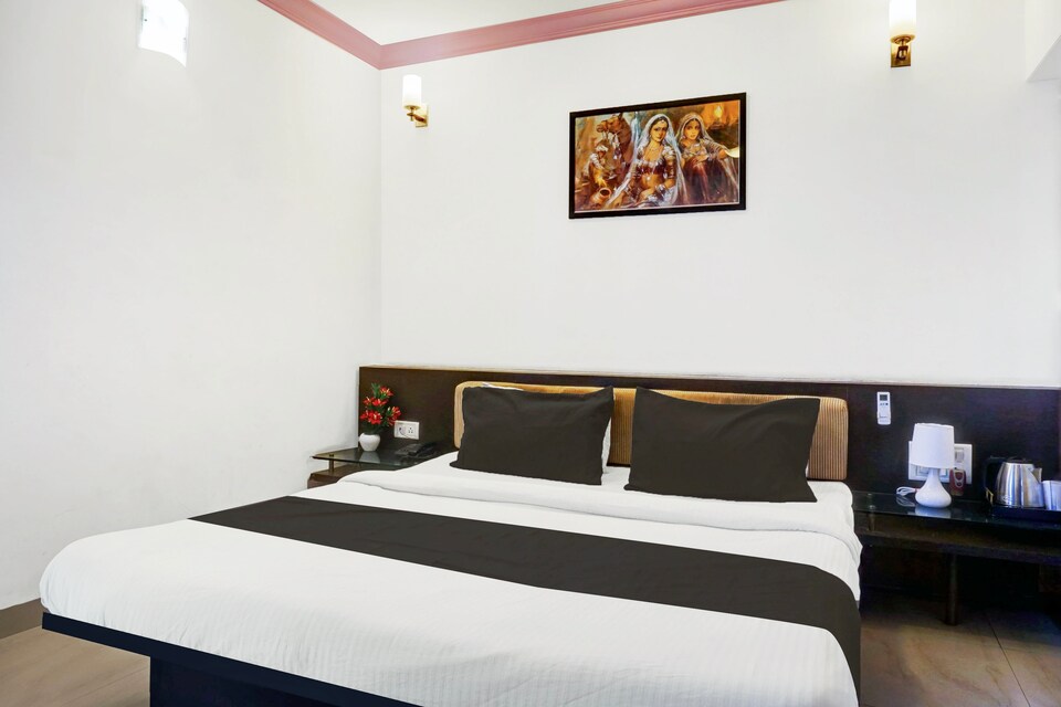 Hotel O Ajinkya Executive, Hinjewadi Pune, Pune