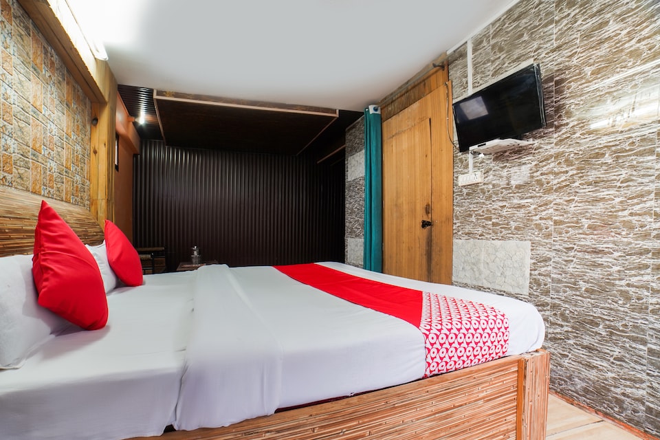 OYO 4955 Long View Homes, Highcourt Nainital, Nainital