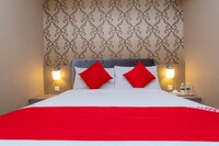 OYO 89420 Hotel 101