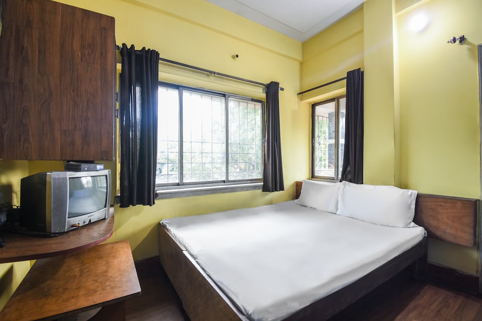 OYO 60751 New Bina Pani Lodge Delux, Tarapith, Tarapith