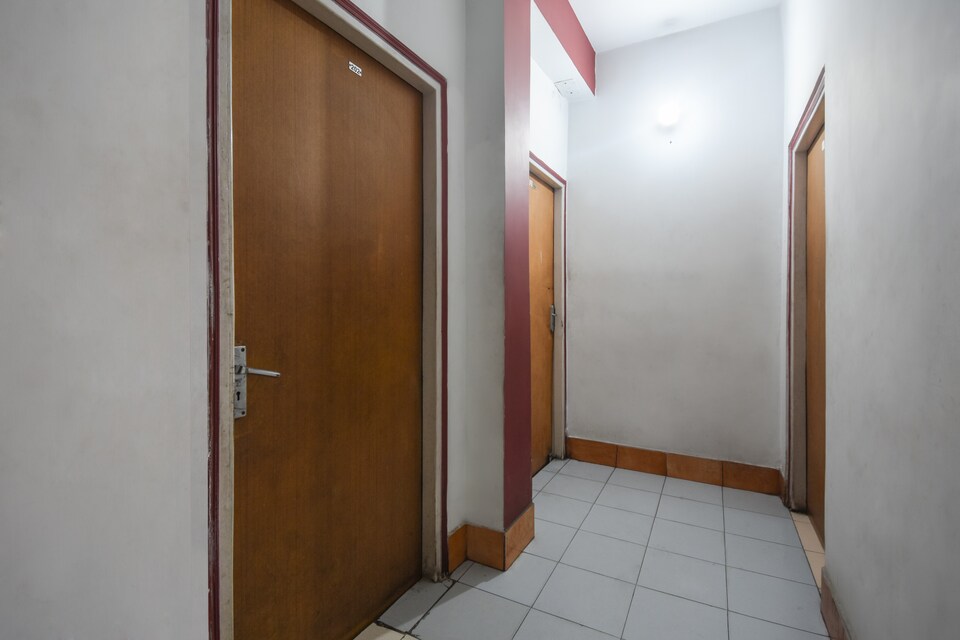 OYO 60751 New Bina Pani Lodge Delux, Tarapith, Tarapith