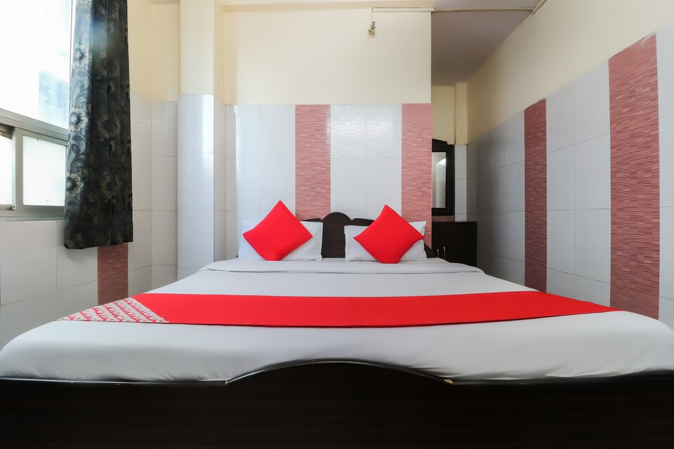 Flagship 60768 Hotel Star Palace, Charbagh Lucknow, Lucknow