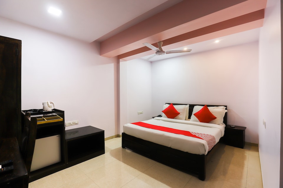 OYO 60772 Hotel King Stone, Kalubha Road Bhavnagar, Bhavnagar