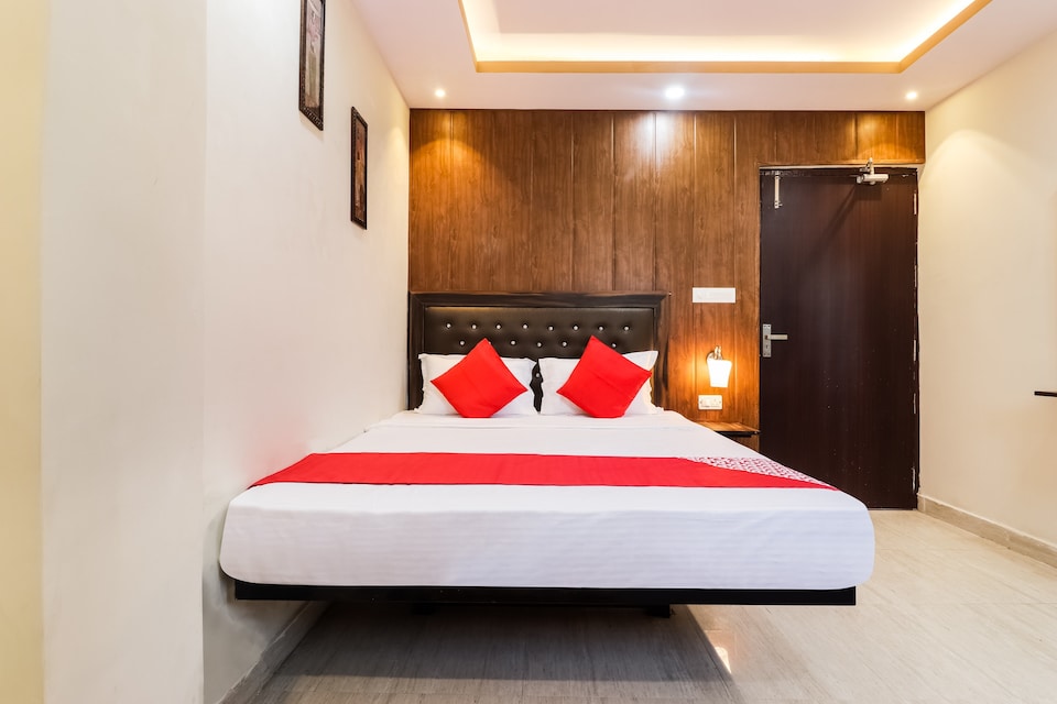 OYO Hotel Arma Inn Near Jama Masjid, Alambagh Lucknow, Lucknow