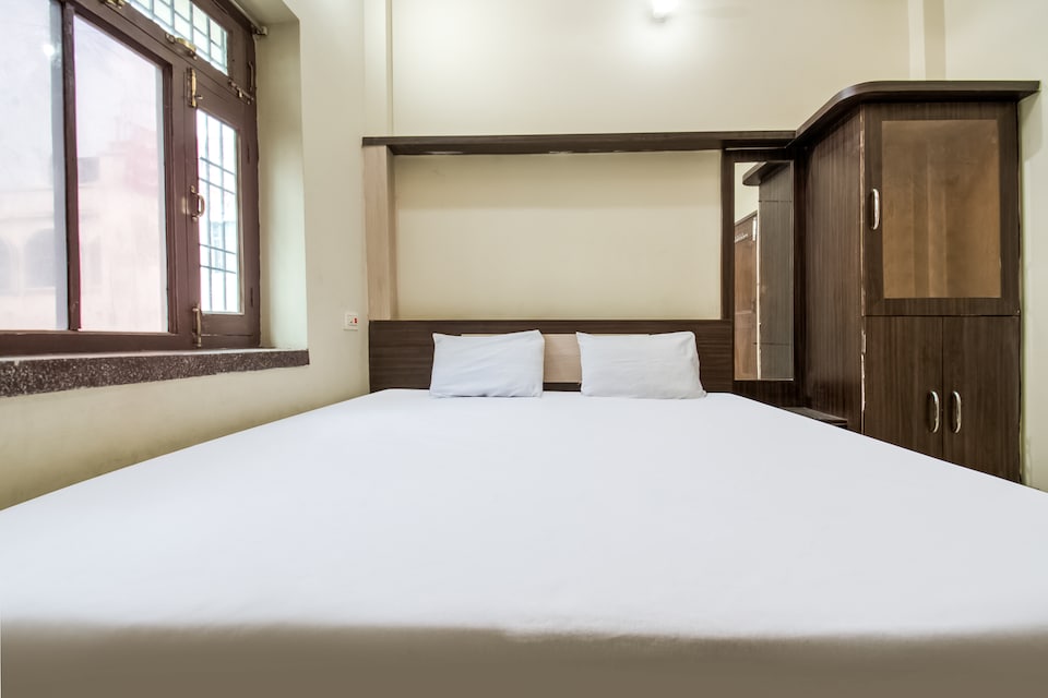 SPOT ON 60792 Hotel Utsav And Banquet Hall, Raxaul, Raxaul