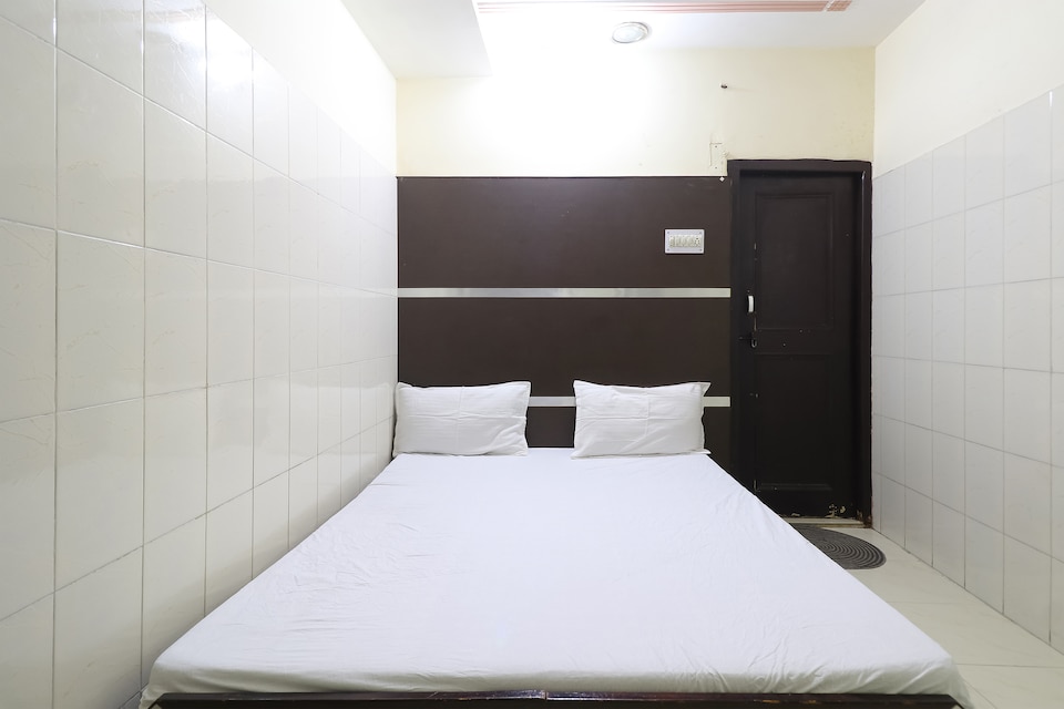 SPOT ON 60801 Hotel Subhash, Sonipat, Sonipat