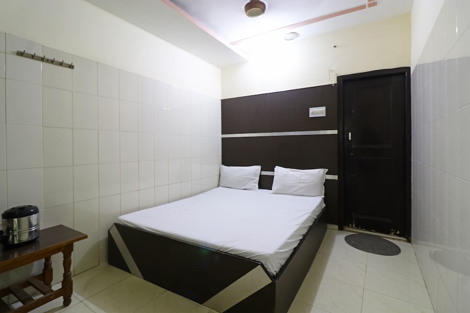 SPOT ON 60801 Hotel Subhash, Sonipat, Sonipat