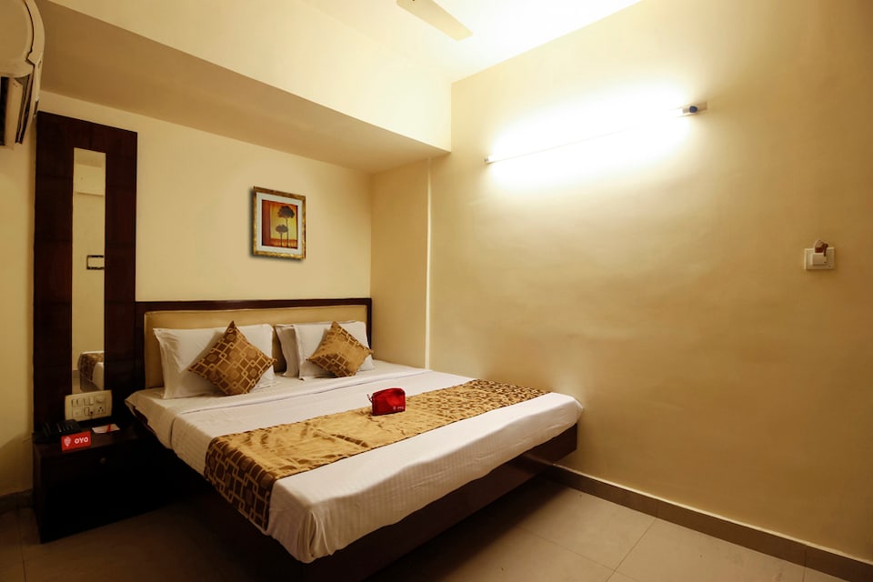 OYO Rooms 055 Lakdi Ka Pul Niloufer, Lakdikapul, Hyderabad