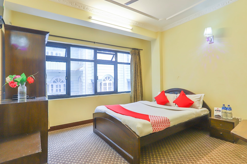 OYO 608 Hotel Aradhya Palace, New Bus Park Kathmandu, Kathmandu