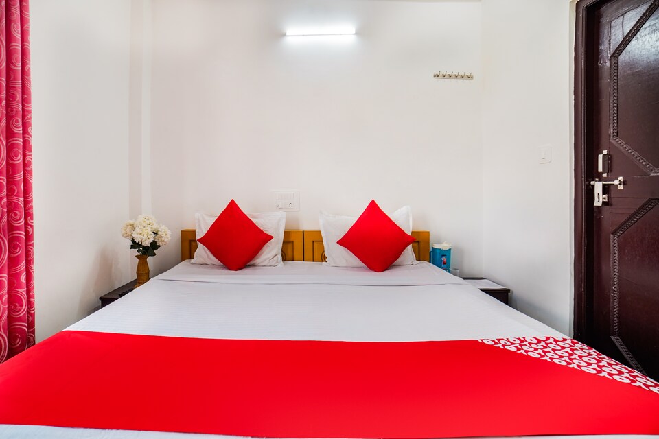 OYO 60826 Hotel Maa Bhawani Mount View, Munsyari City, Munsyari