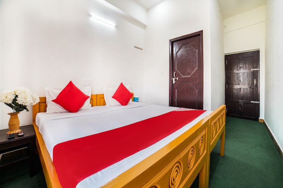 OYO 60826 Hotel Maa Bhawani Mount View, Munsyari City, Munsyari