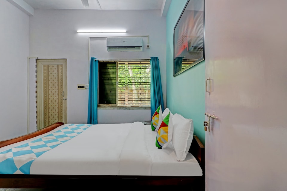 OYO Home 60828 Comfortable Stay Kajaliparra, Rajarhat Kolkata, Kolkata