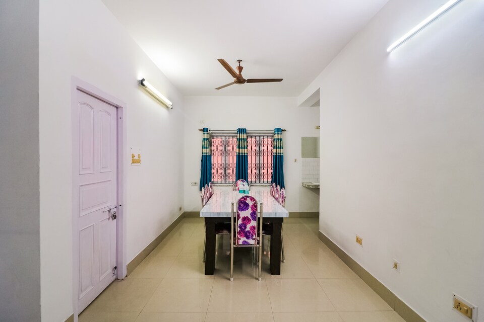 OYO Flagship Hotel Sweet Room Near City Centre Salt Lake, Salt Lake Kolkata, Kolkata