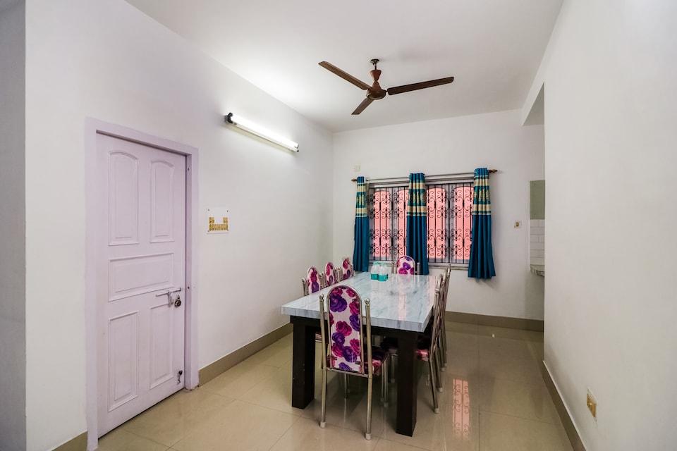 OYO Flagship Hotel Sweet Room Near City Centre Salt Lake, Salt Lake Kolkata, Kolkata