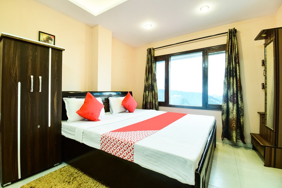 OYO 60837 The Hanu Shimla, The Mall Road-Shimla, Shimla