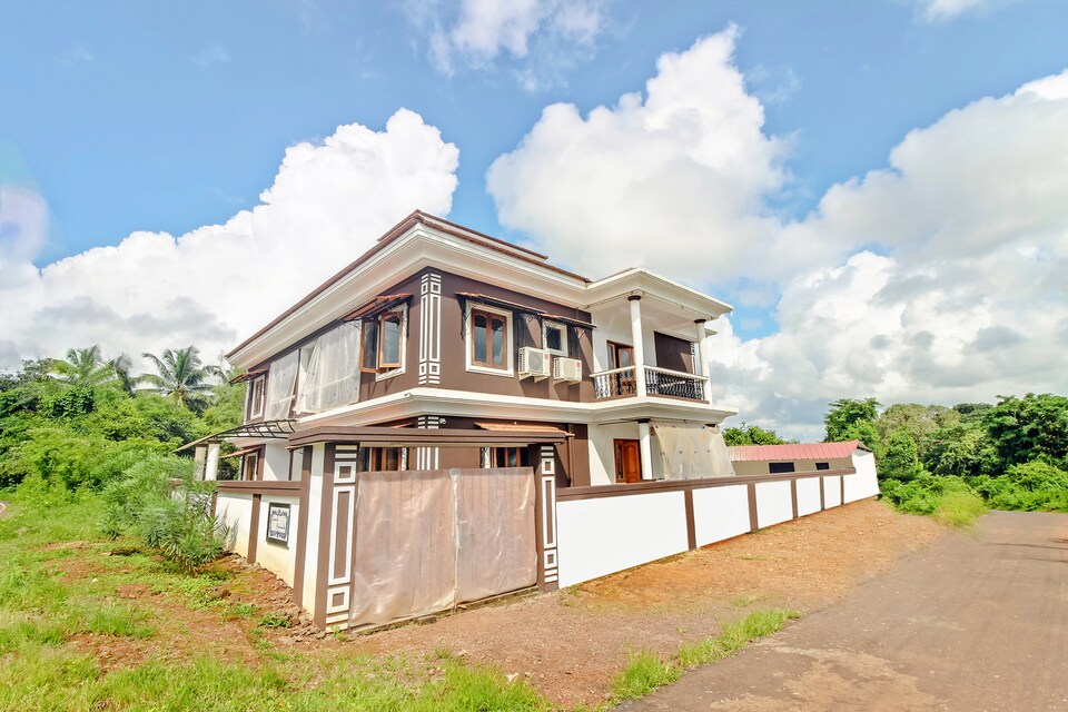 OYO 60839 Gracious Studios Vagator, Anjuna Vagator Goa, Goa