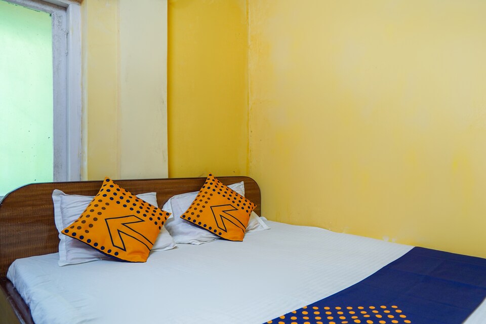 SPOT ON 60849 Xclusive Service Apartments Guest House, VIP Road Kolkata, Kolkata