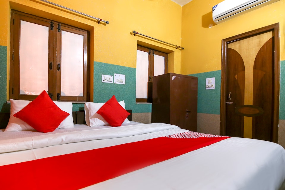 OYO 60853 HOTEL GREEN PALACE, Meerut, Meerut