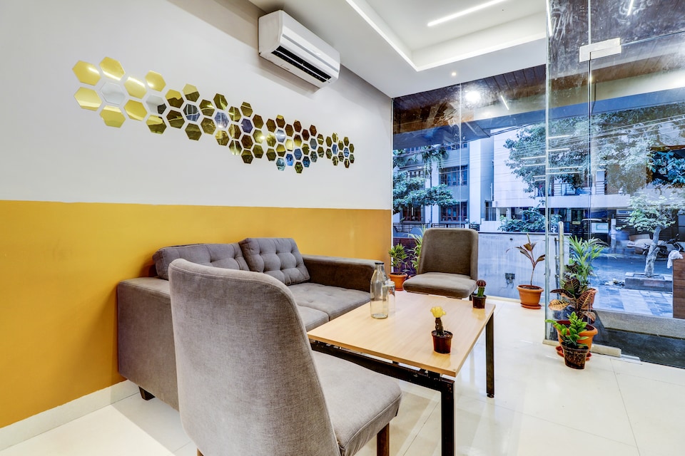 OYO Home 60861 Luxurious Stay 27th Main Sector-1 Hsr Layout, HSR Bommanahalli Bangalore, Bangalore