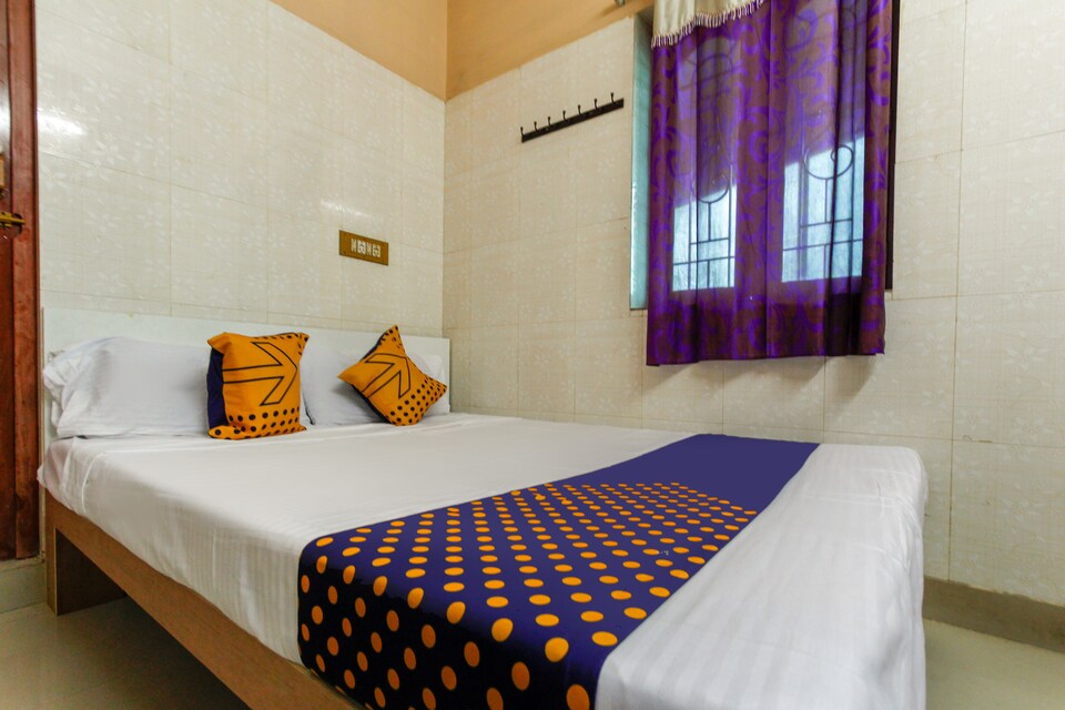 SPOT ON 60862 Pandiyan Lodge , Hoganakkal, Dharmapuri