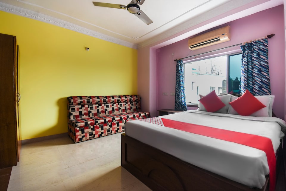 OYO 60878 Life Guest House, Salt Lake Kolkata, Kolkata