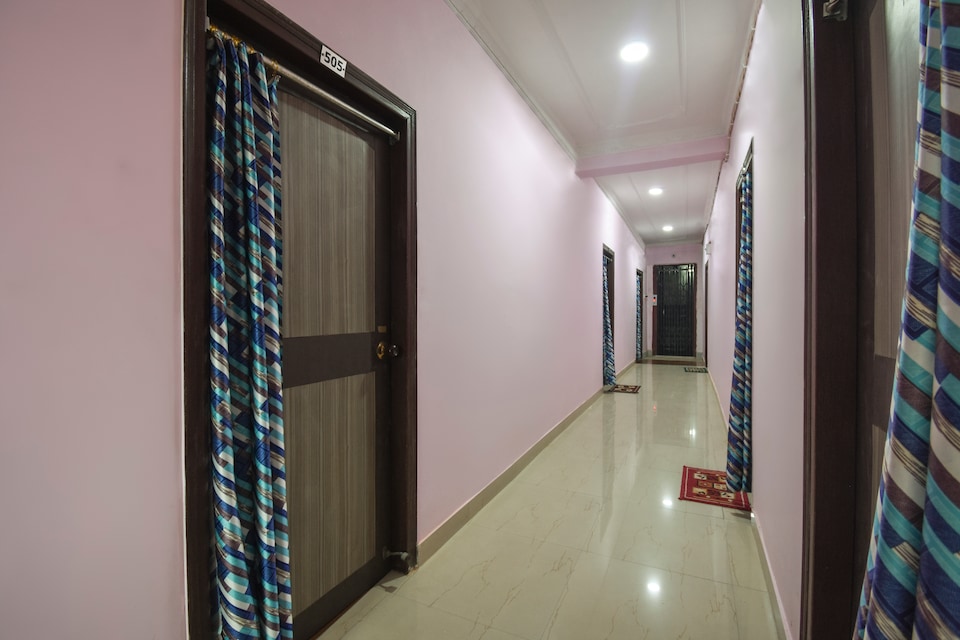 OYO 60878 Life Guest House, Salt Lake Kolkata, Kolkata