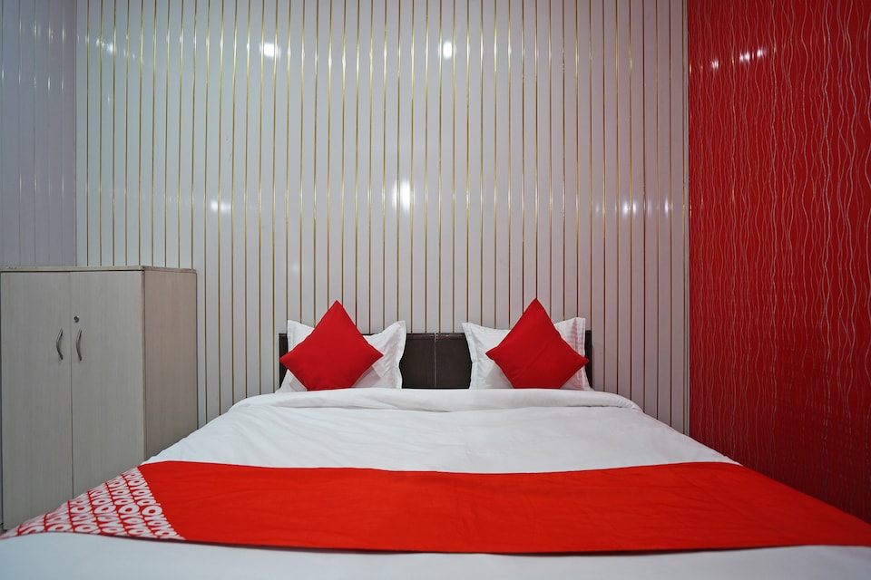 OYO 60889 Hotel Krishna, Faridabad, Faridabad