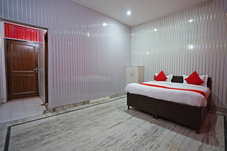 OYO 60889 Hotel Krishna, Faridabad, Faridabad
