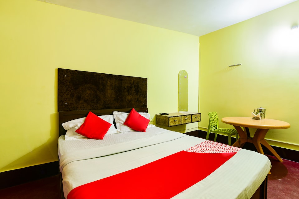 OYO 60896 Hotel Golden Park, Cuttack, Cuttack