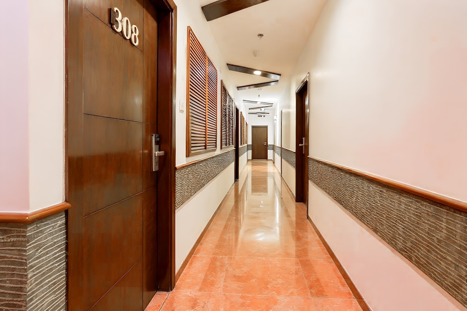 Super Townhouse Oak Times Square Le Western, Mumbai International Airport, Mumbai