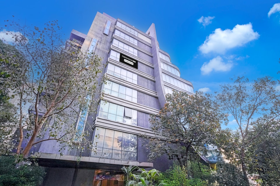 Super Townhouse Oak Times Square Le Western, Mumbai International Airport, Mumbai