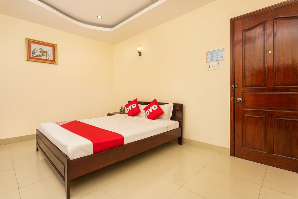 OYO 375 Hoa Binh Hotel, Thanh Khe District, Da-Nang