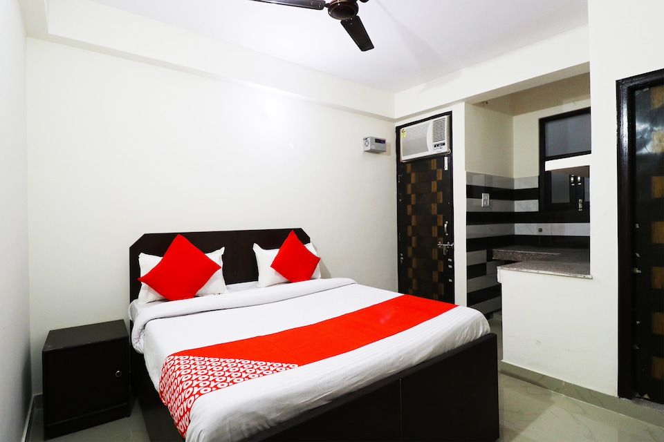 OYO 60914 Crb Palace, Okhla Jasola Delhi, Delhi