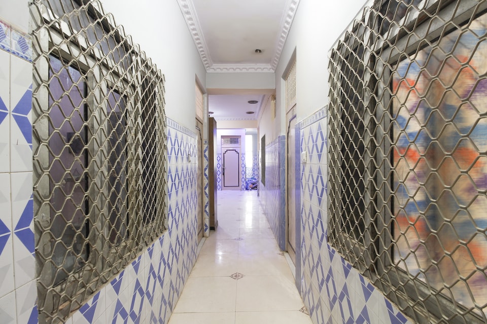 Flagship Hotel Sanjay Palace, SBI Chauraha Mathura, Mathura