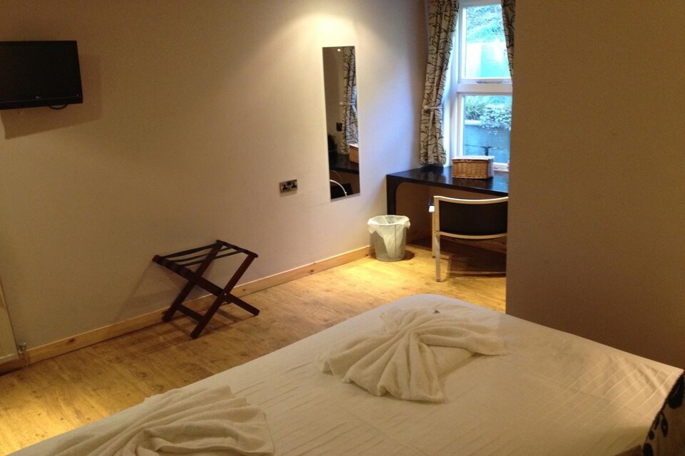 OYO Auld Mill House Hotel, KY11, Dunfermline