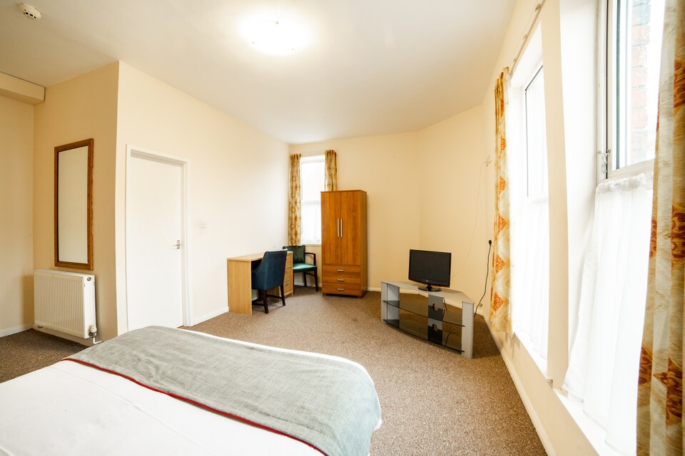 OYO The Carlton Hotel, Hull (North England), Hull