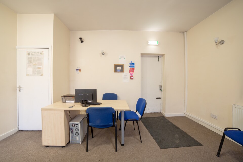 OYO The Carlton Hotel, Hull (North England), Hull