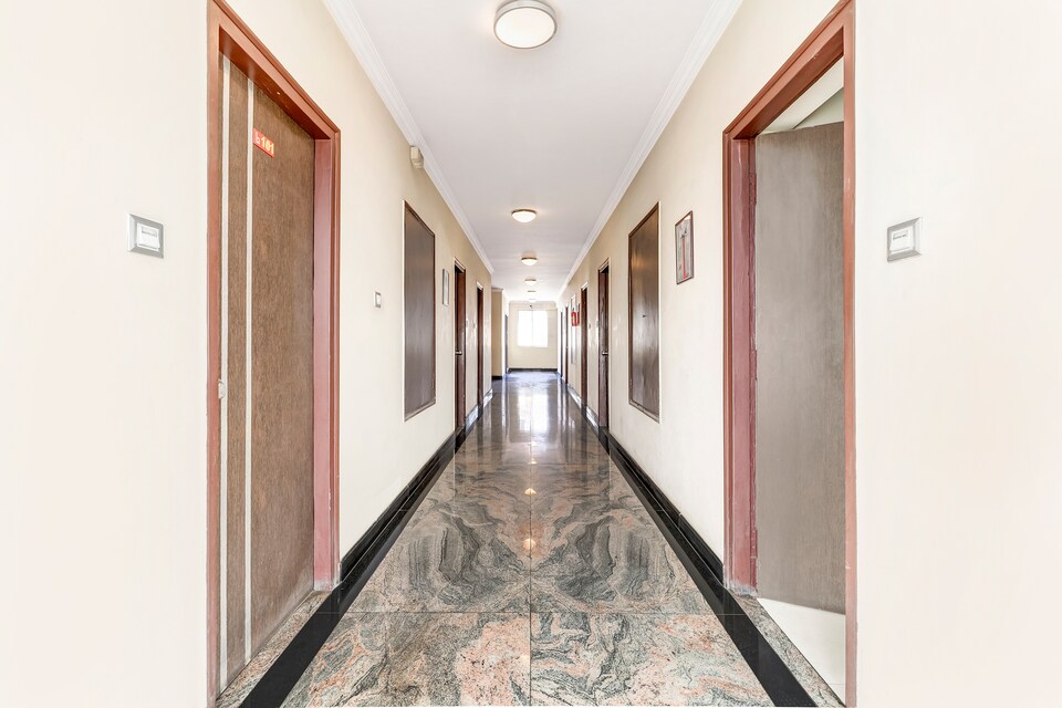 OYO 60932 Hotel Basera Inn, Mathikere Bangalore, Bangalore