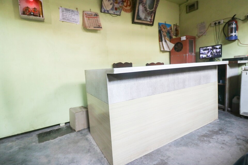 SPOT ON 60947 Godavari Lodge, Varanasi Lanka, Varanasi