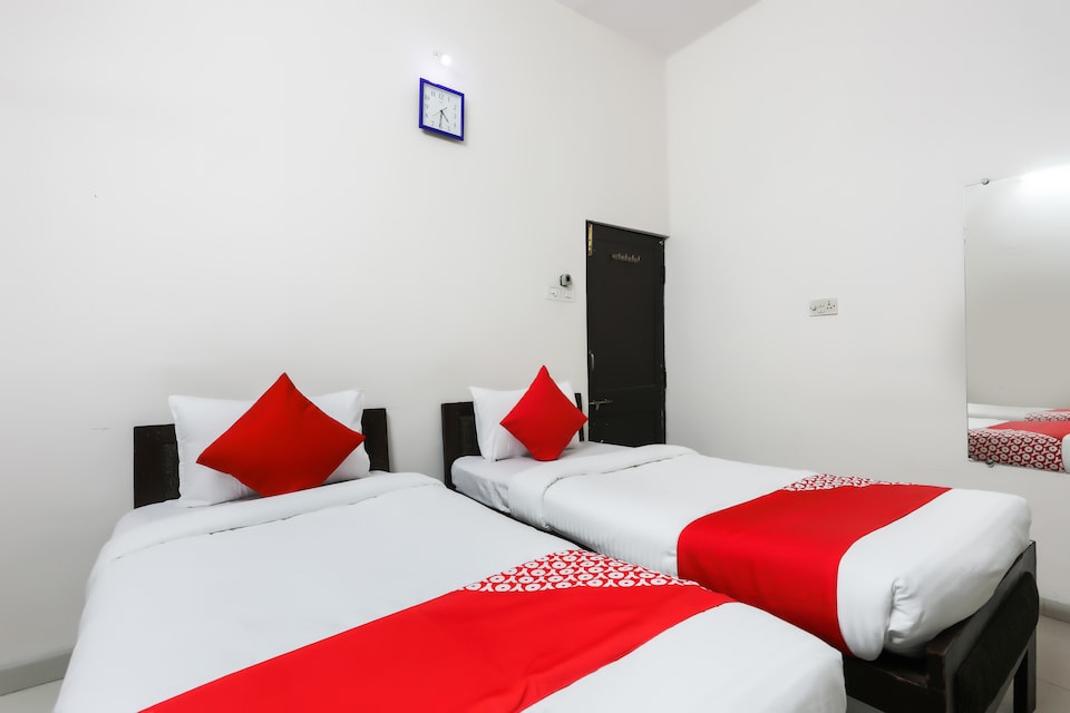 OYO 60949 Hukam Guest House, Vijay Nagar Indore, Indore