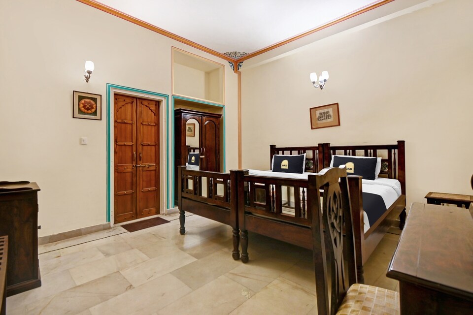 Collection O Royal Haveli, Sindhi Camp, Jaipur