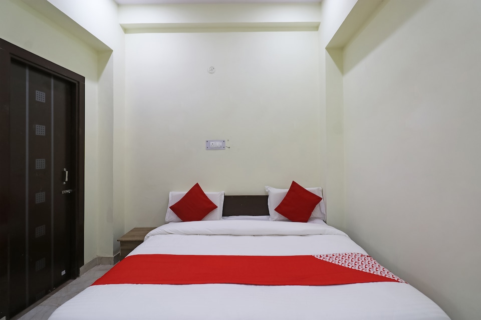 OYO 60952 Shree Ji Guest House, North Delhi, Delhi