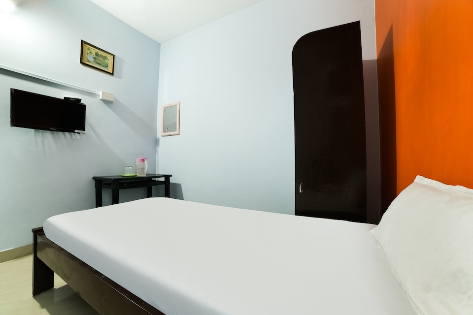 SPOT ON Hotel Vaishnavi Lodge, Jorhat, Jorhat