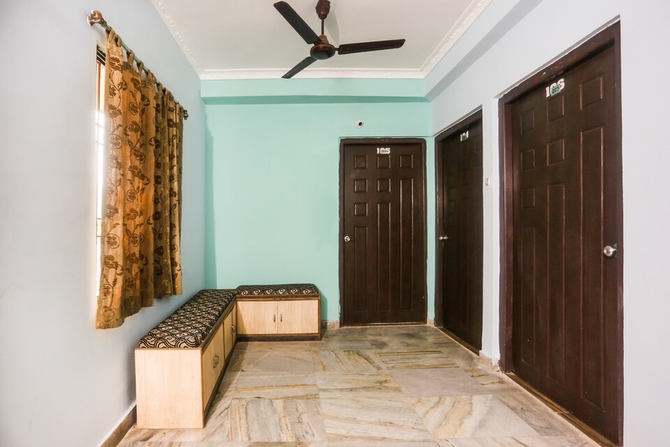 OYO 60994 The Venerate, Railway Station Bhubneshwar, Bhubaneswar