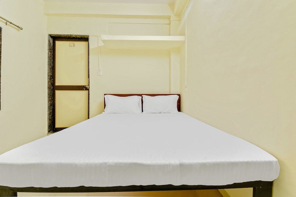 SPOT ON 61011 Geetanjali Lodge, Jejuri, Pune