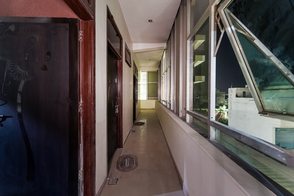 OYO Om Hotel, Behror, Behror