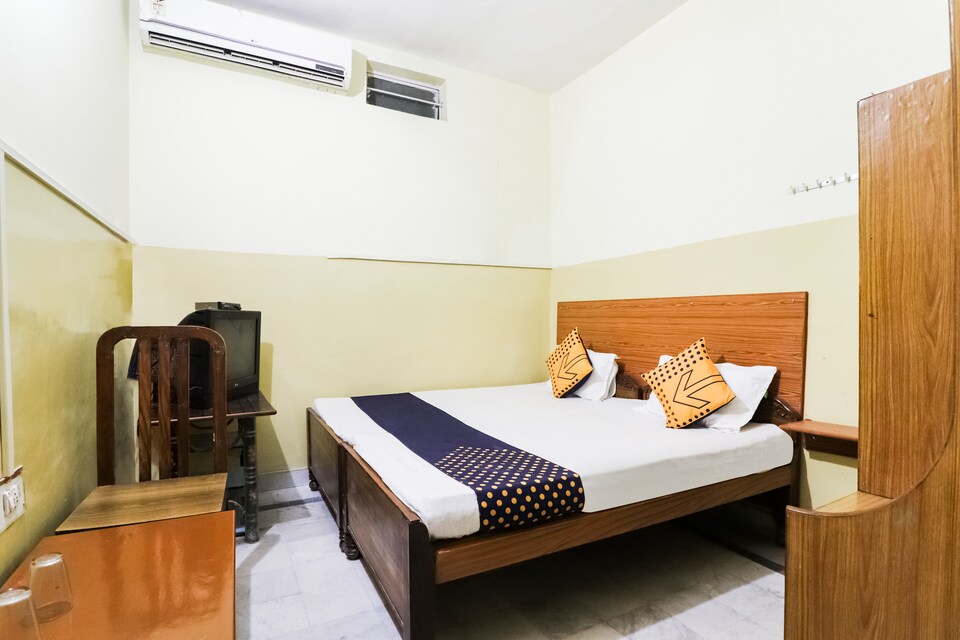 SPOT ON 61022 Hotel New Chirag, Singrauli city, Singrauli